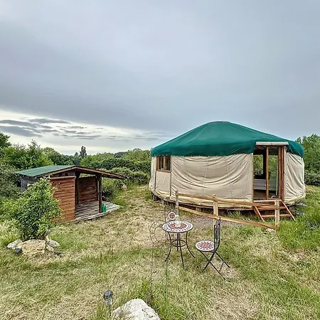 Tente de luxe Yourte Nature & Calme Proche Futuroscope